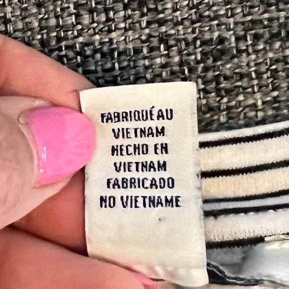 FOREVER 21 Influencer crew neck pullover t-shirt Size small EUC - Picture 6 of 7